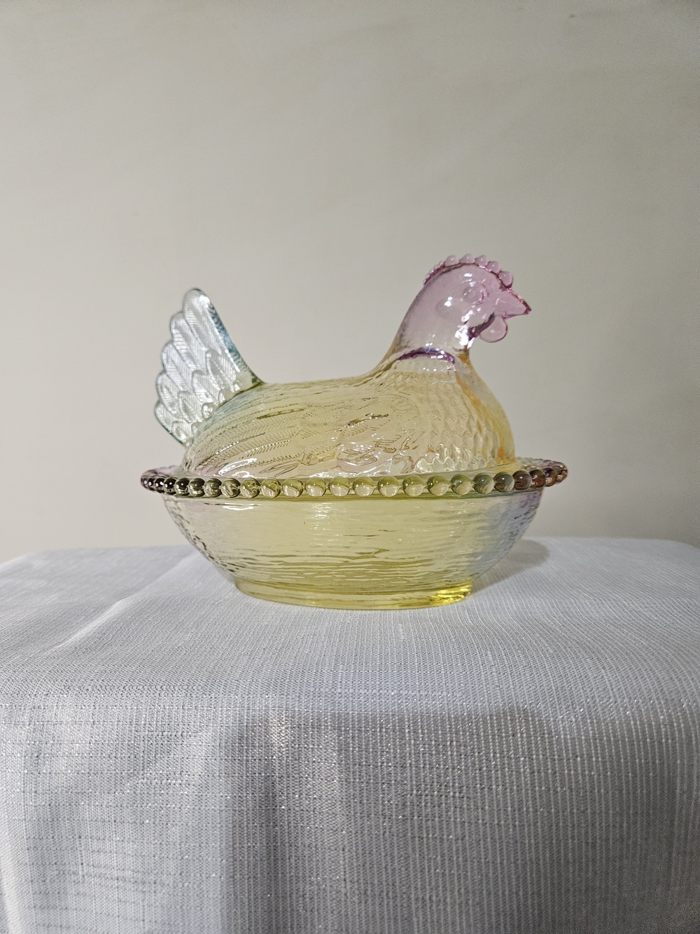 Hen On Nest Glass Dish - Picture 5 of 11